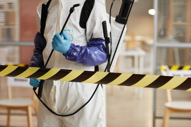 Professional Biohazard technician working in Cascade, IA